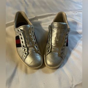 Authentic metallic Gucci shoes